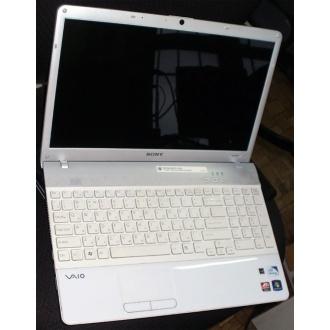 Ноутбук Sony Vaio VPCEB3E1R (Intel Pentium P6100 (2x2.0Ghz) /4096Mb DDR3 /320Gb /Radeon HD5470 /15.5" TFT 1366x768) - Астрахань